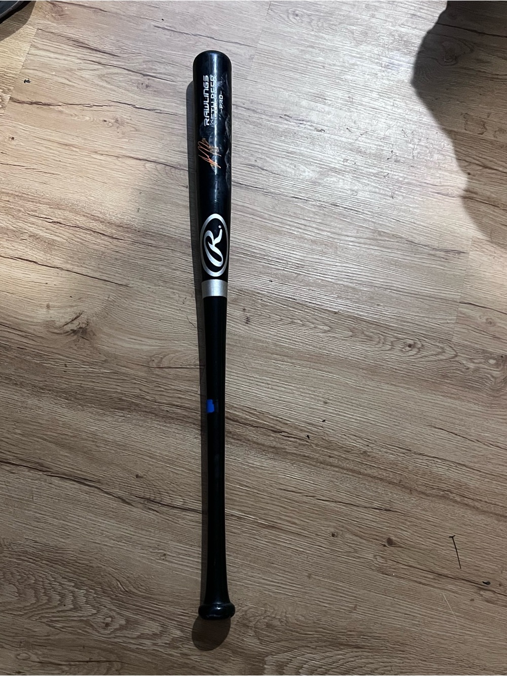Rawlings Black and Silver Metal Baseball Bat